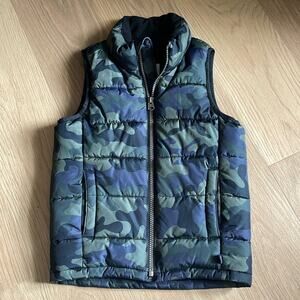 GAP Kids Camo Zip Front Puffer Vest Size XS